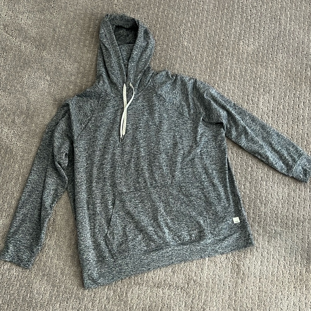 Vuori Halo Oversized Women’s DreamKnit Hoodie Size Medium